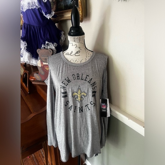 LADIES NFL NEW ORLEANS
SAINTS 47 BRAND SHOULDER
FADE-OUT LONG SLEEVE T-SHIRT NWT - Picture 1 of 6